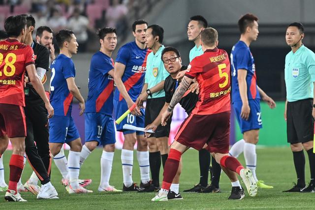巴萨以400万欧签下克罗地亚门将利瓦科维奇